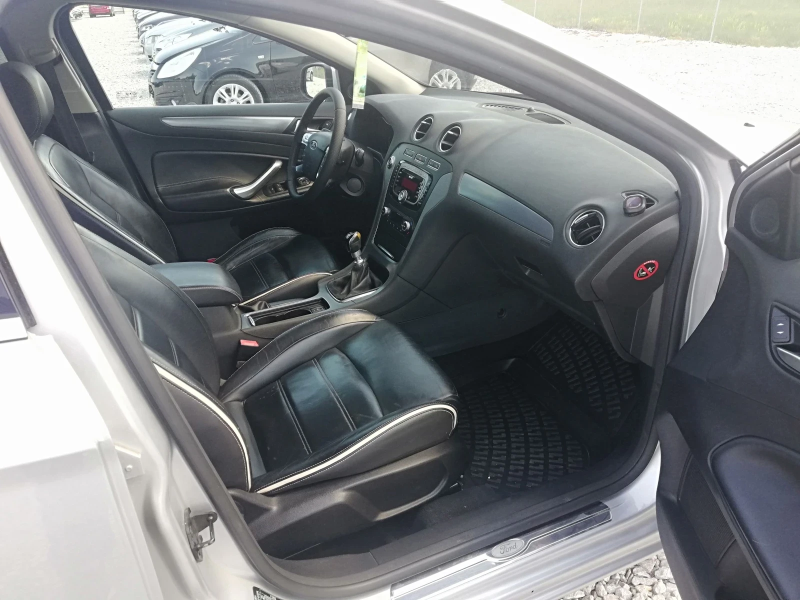 Ford Mondeo 2.0d klima 163ks, снимка 13 - Автомобили и джипове - 54414785
