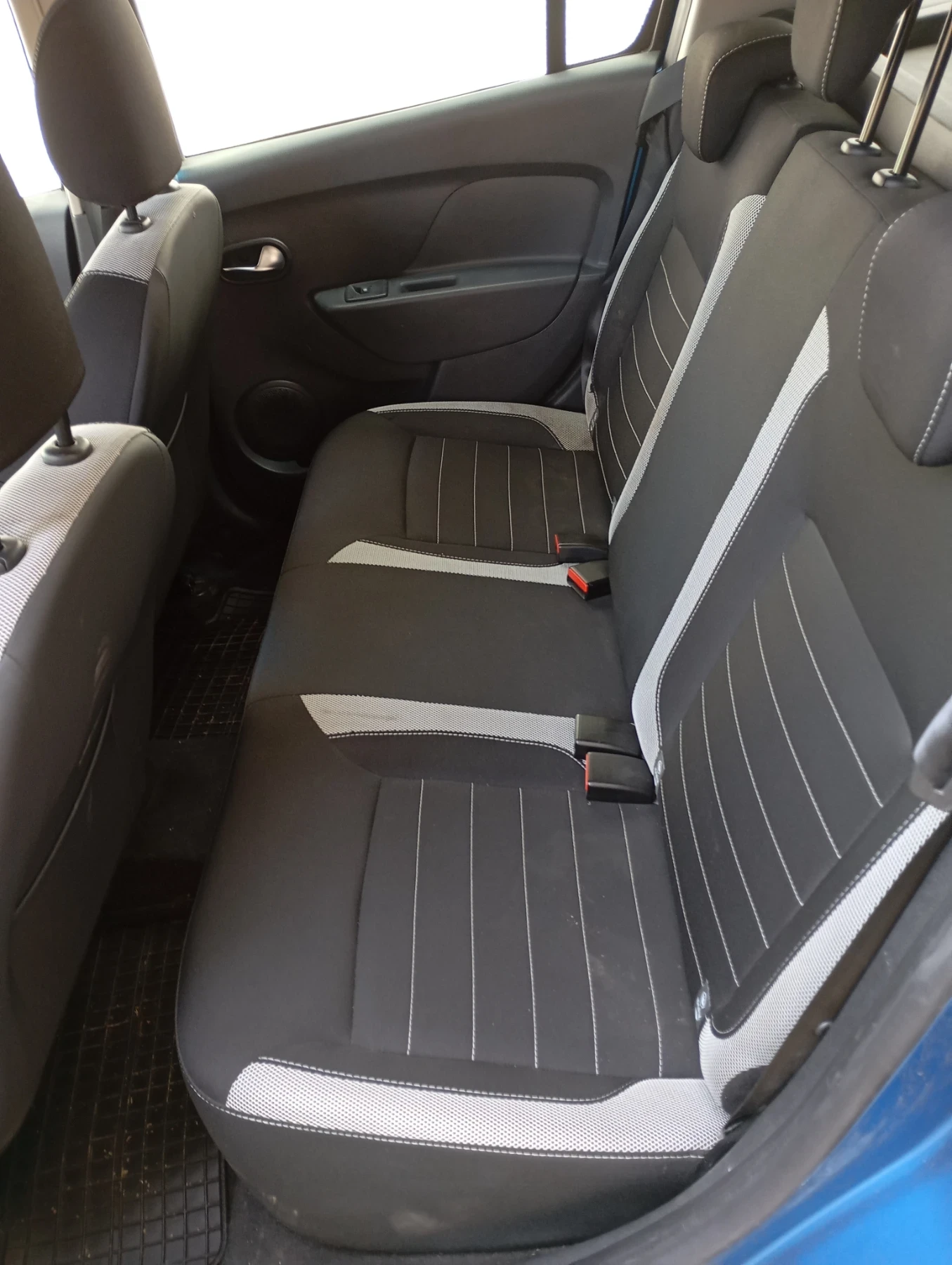 Dacia Logan TURBO Benzin 16v STEPWAY , снимка 7 - Автомобили и джипове - 54714783