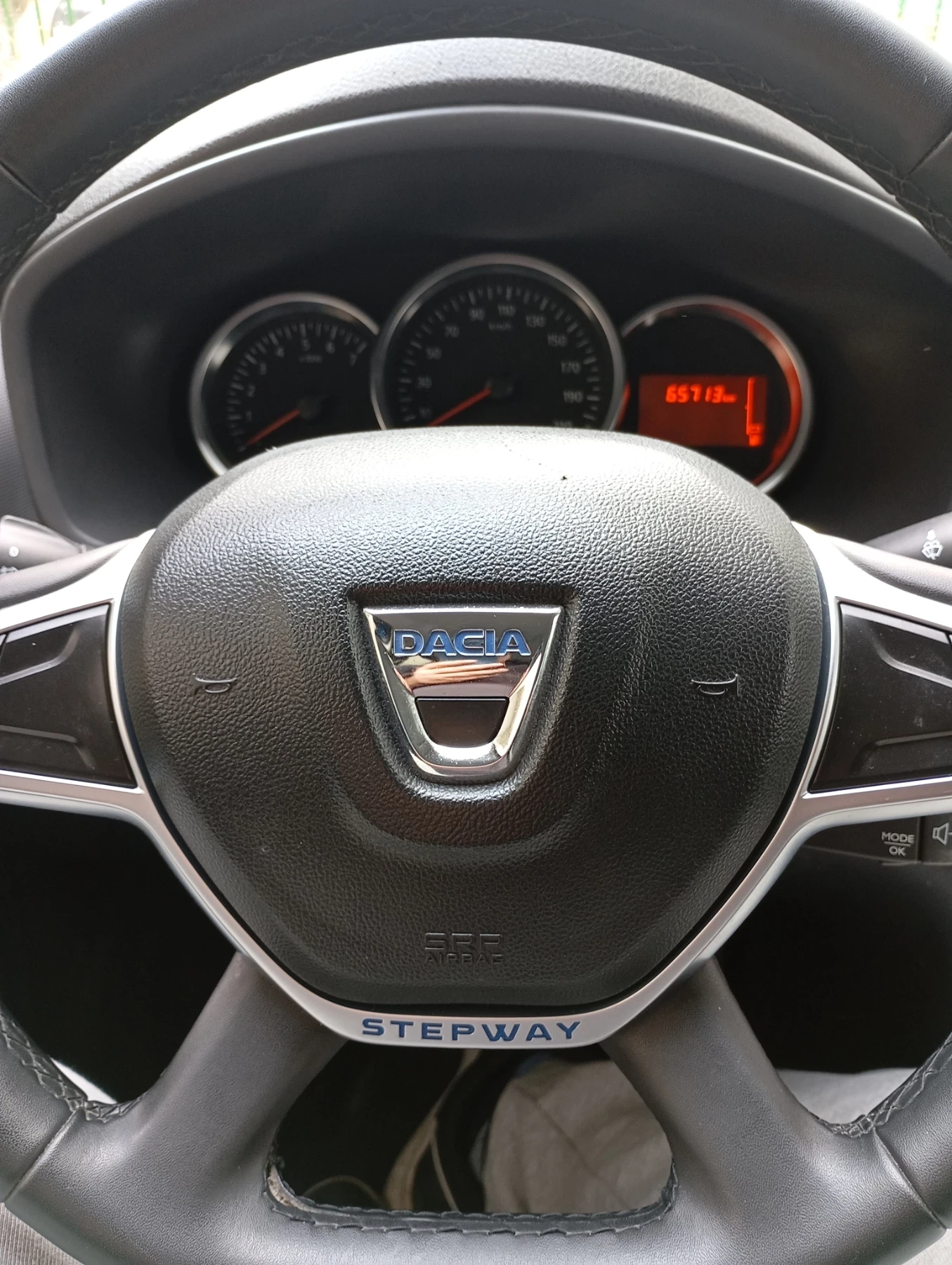 Dacia Logan TURBO Benzin 16v STEPWAY , снимка 15 - Автомобили и джипове - 54714783