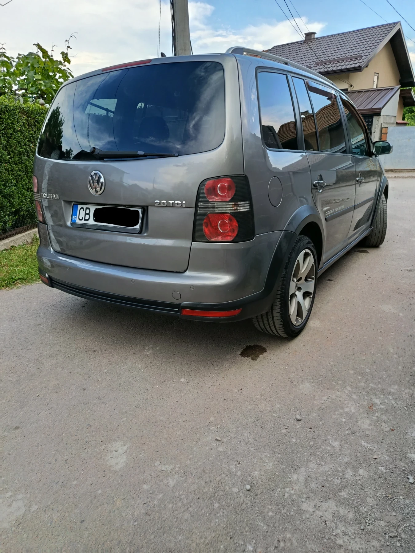 VW Touran 2.0 TDI BMM, снимка 5 - Автомобили и джипове - 54873018