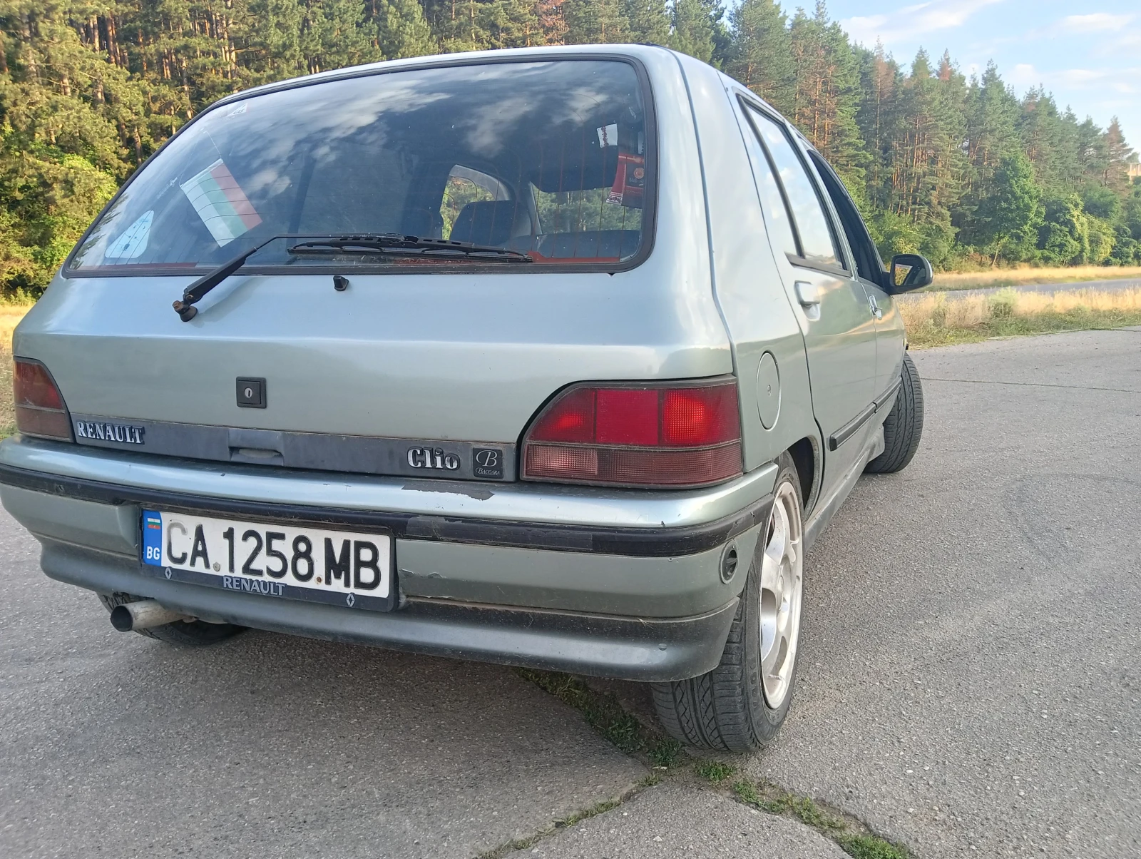 Renault Clio 1.8, 8v, Baccara, снимка 7 - Автомобили и джипове - 55327101