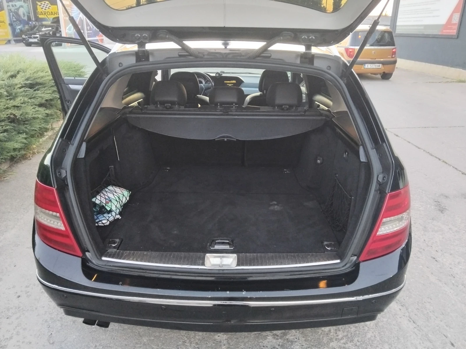 Mercedes-Benz C 200 CDI W204 Facelift, снимка 8 - Автомобили и джипове - 55579683