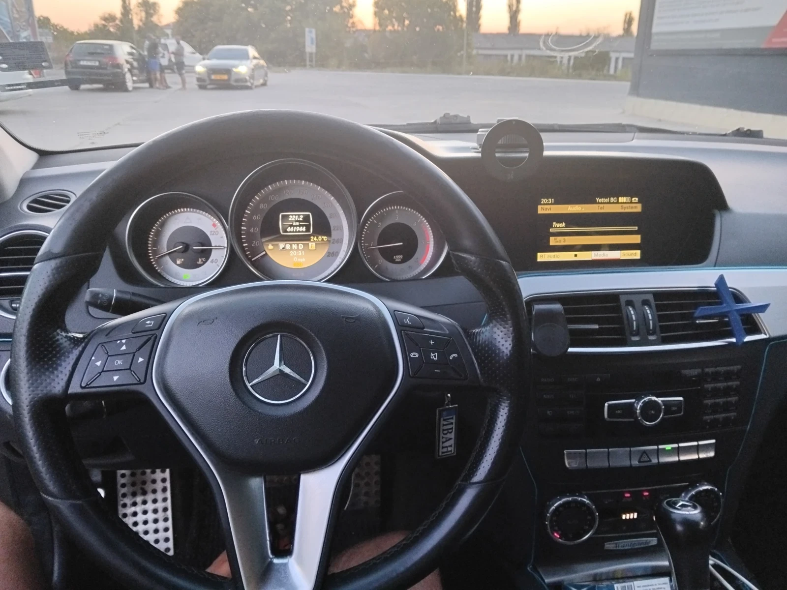 Mercedes-Benz C 200 CDI W204 Facelift, снимка 9 - Автомобили и джипове - 55579683