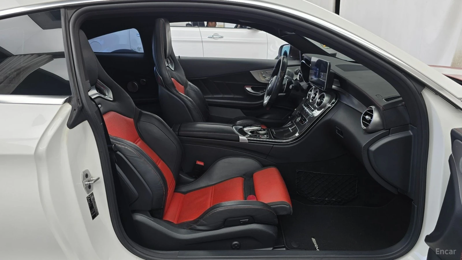 Mercedes-Benz C 63 AMG КОЖА* ПОДГРЕВ* BURMASTER* PANO* 360, снимка 10 - Автомобили и джипове - 55675315