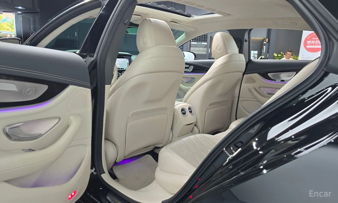 Mercedes-Benz AMG GT 43* 4MATIC+ * BURMESTER* ПОДГРЕВ* ОБДУХВАНЕ* 360КА, снимка 16 - Автомобили и джипове - 55696425