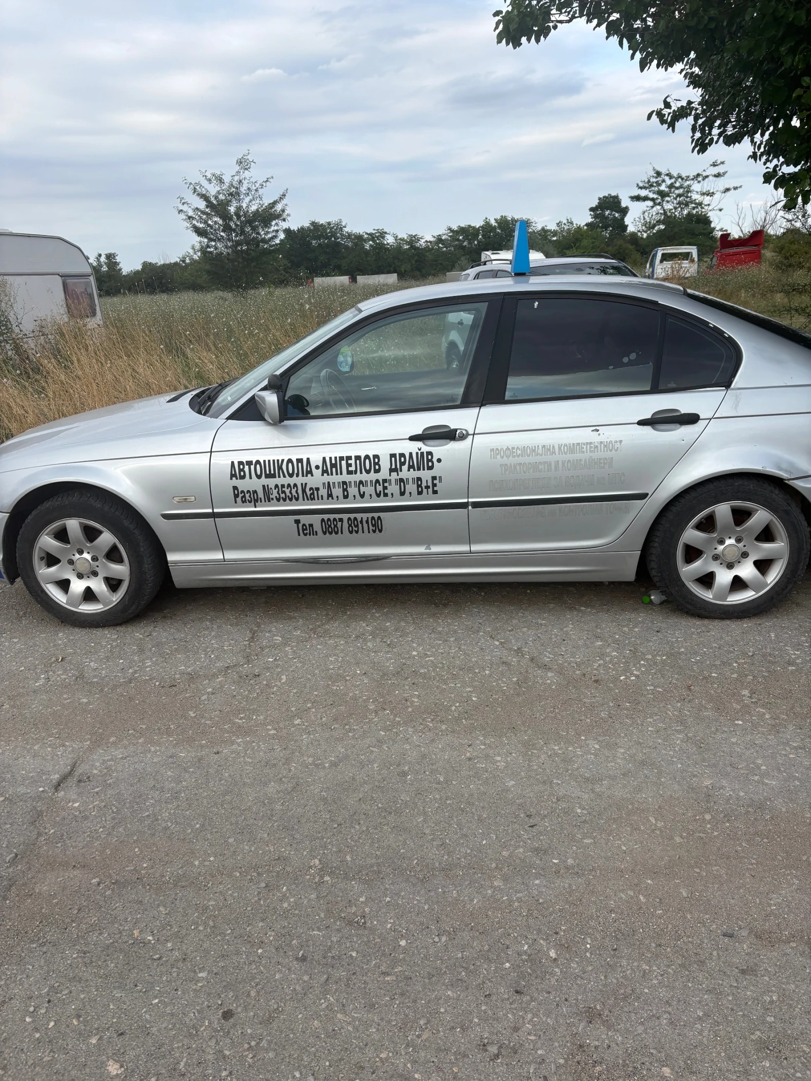 BMW 318, снимка 2 - Автомобили и джипове - 55926582