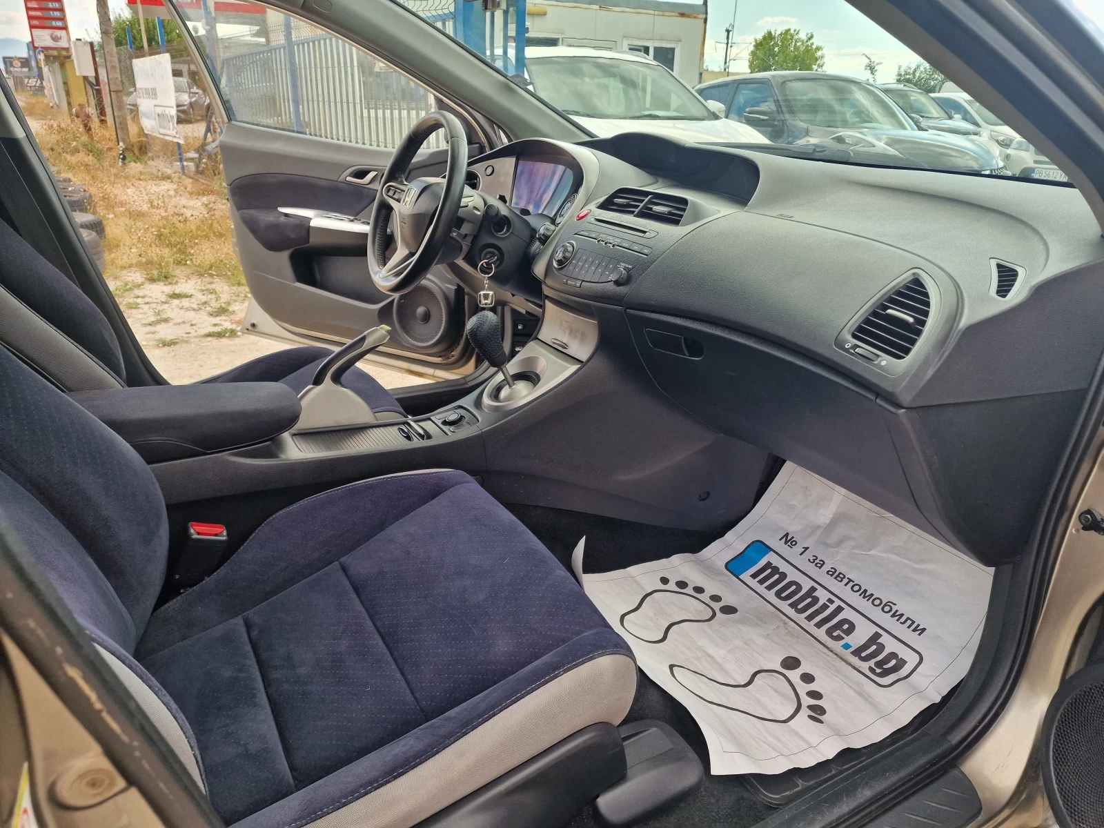 Honda Civic 1.8 ГАЗ, снимка 14 - Автомобили и джипове - 56111841