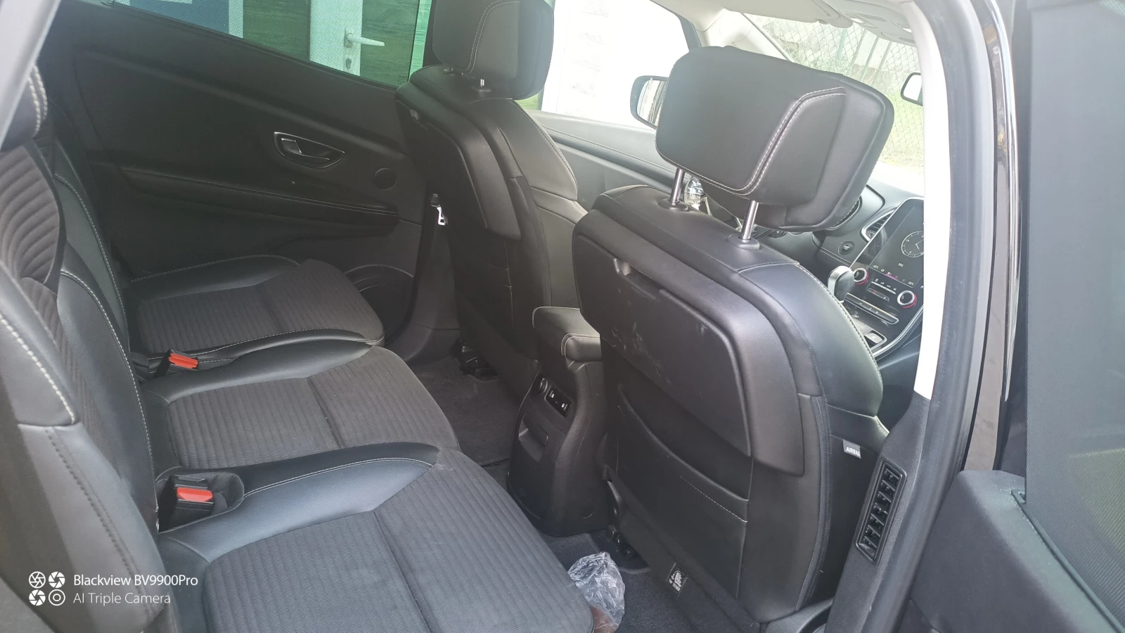 Renault Grand scenic, снимка 10 - Автомобили и джипове - 56187235