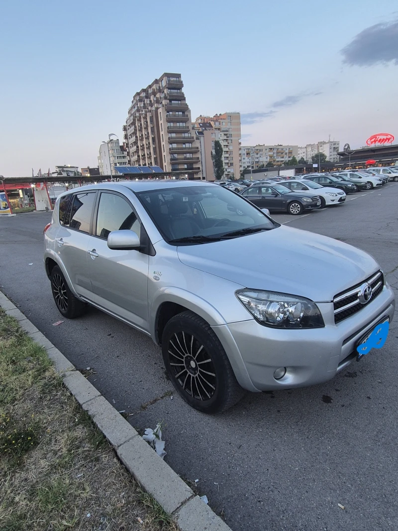 Toyota Rav4 2.2 D-CAT 177 к.с, снимка 1 - Автомобили и джипове - 47653612