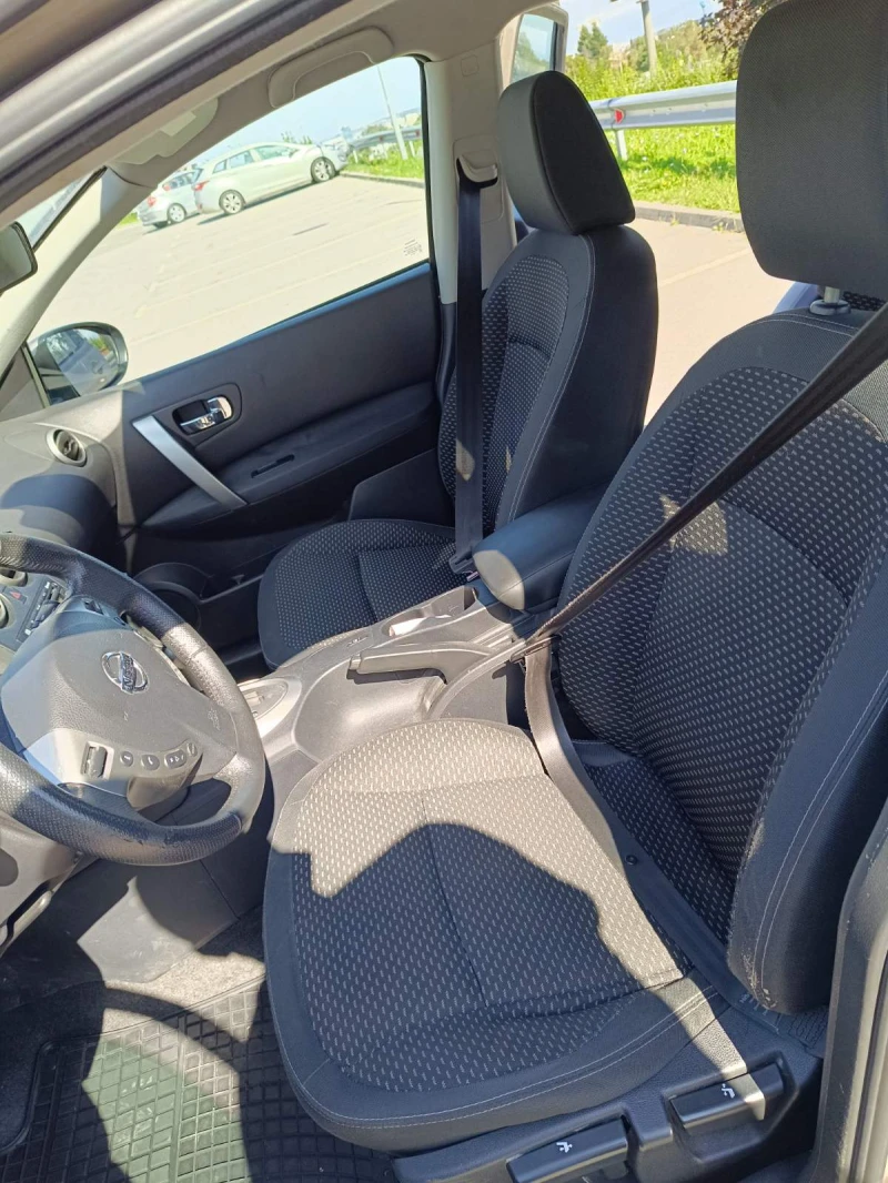 Nissan Qashqai 2.0 газ, снимка 7 - Автомобили и джипове - 52532509