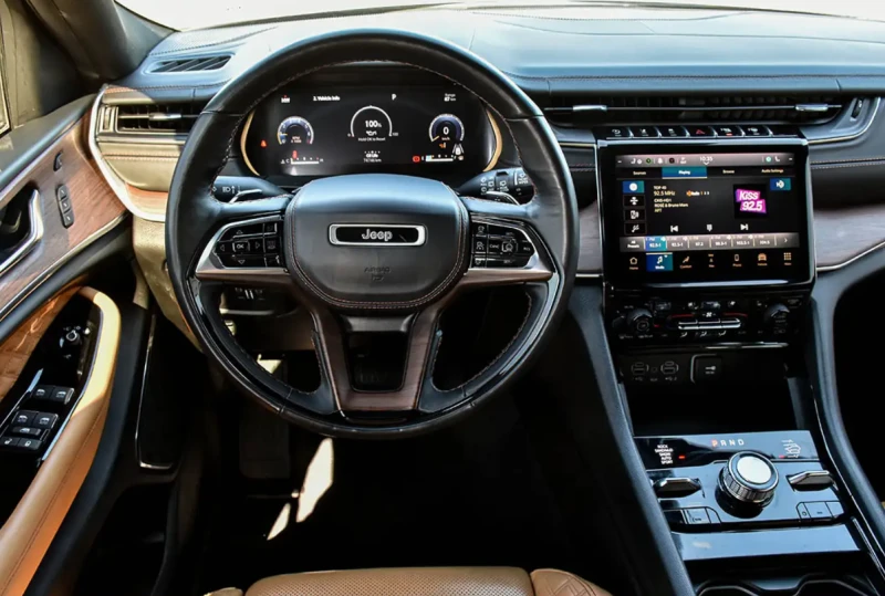 Jeep Grand cherokee 2023 Jeep Grand Cherokee Summit, снимка 7 - Автомобили и джипове - 51976980