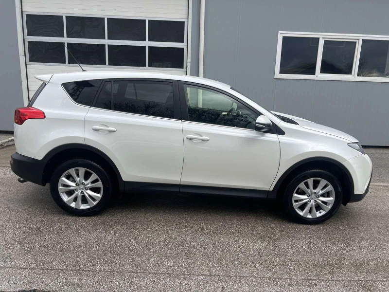 Toyota Rav4 4x4 Автомат Серв. История, снимка 5 - Автомобили и джипове - 52551814