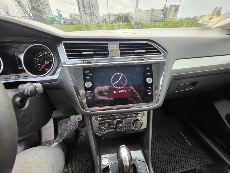 VW Tiguan, снимка 13 - Автомобили и джипове - 53032298
