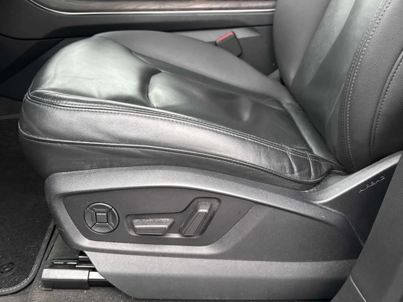 Audi Q7 * Komfort 55 TFSI quattro * CARFAX * ЦЕНА ДО БГ, снимка 13 - Автомобили и джипове - 53131771