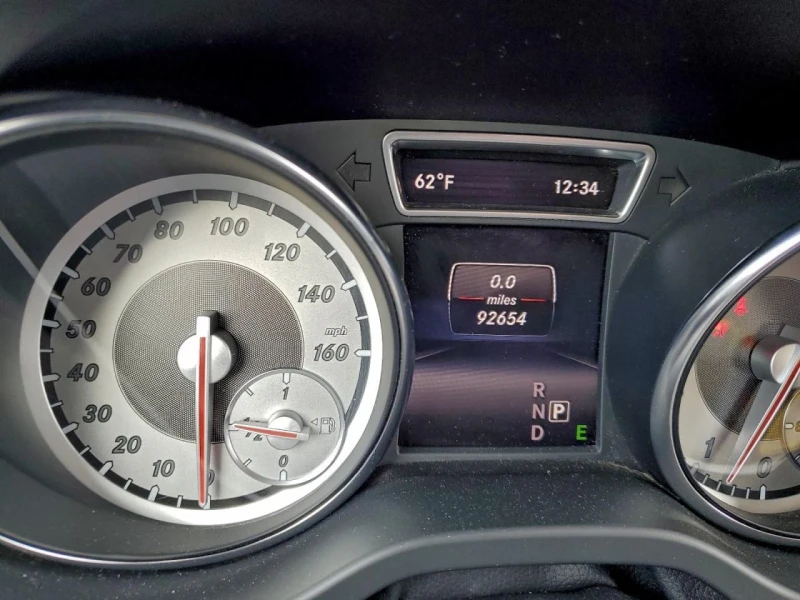 Mercedes-Benz GLA 250 4MATIC | ЦЕНА ДО БЪЛГАРИЯ | , снимка 8 - Автомобили и джипове - 53452282