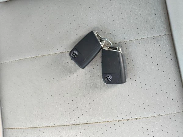 VW Tiguan, снимка 11 - Автомобили и джипове - 53032298