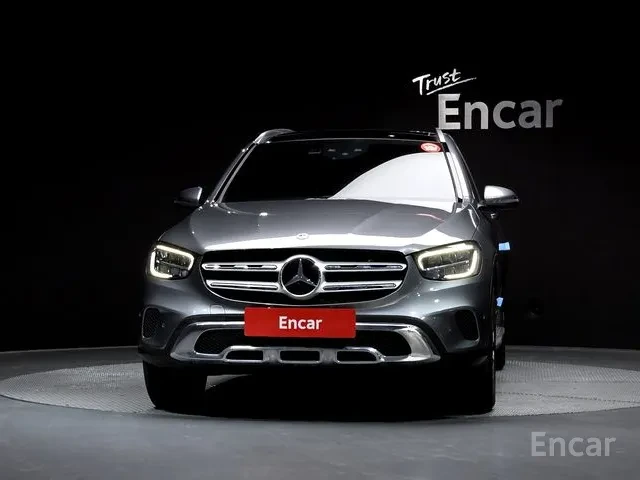 Mercedes-Benz GLC 300 E4MATIC, снимка 3 - Автомобили и джипове - 55531775
