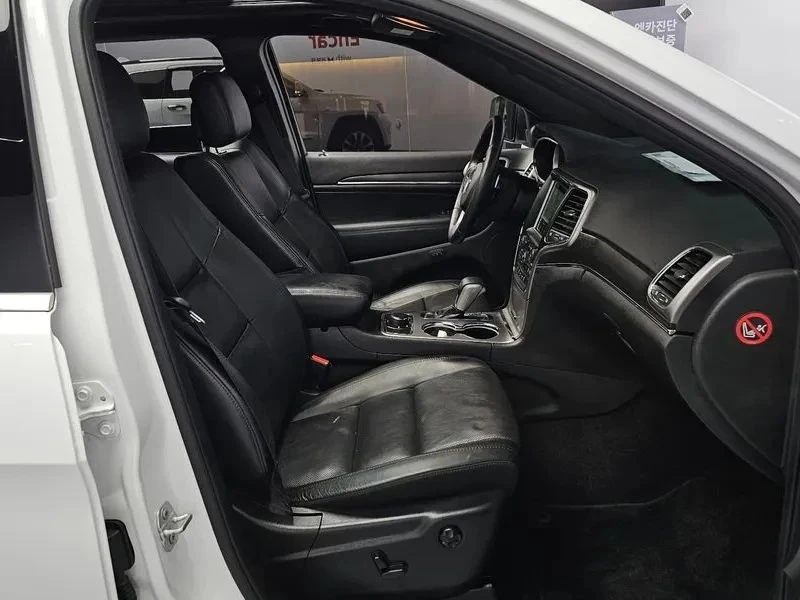 Jeep Grand cherokee, снимка 9 - Автомобили и джипове - 56734358