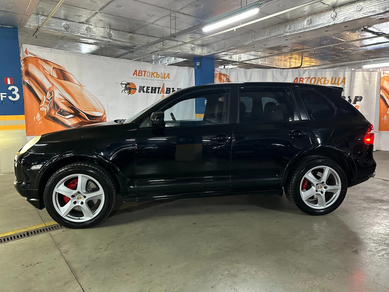 Porsche Cayenne 4.8 Turbo - изображение 2