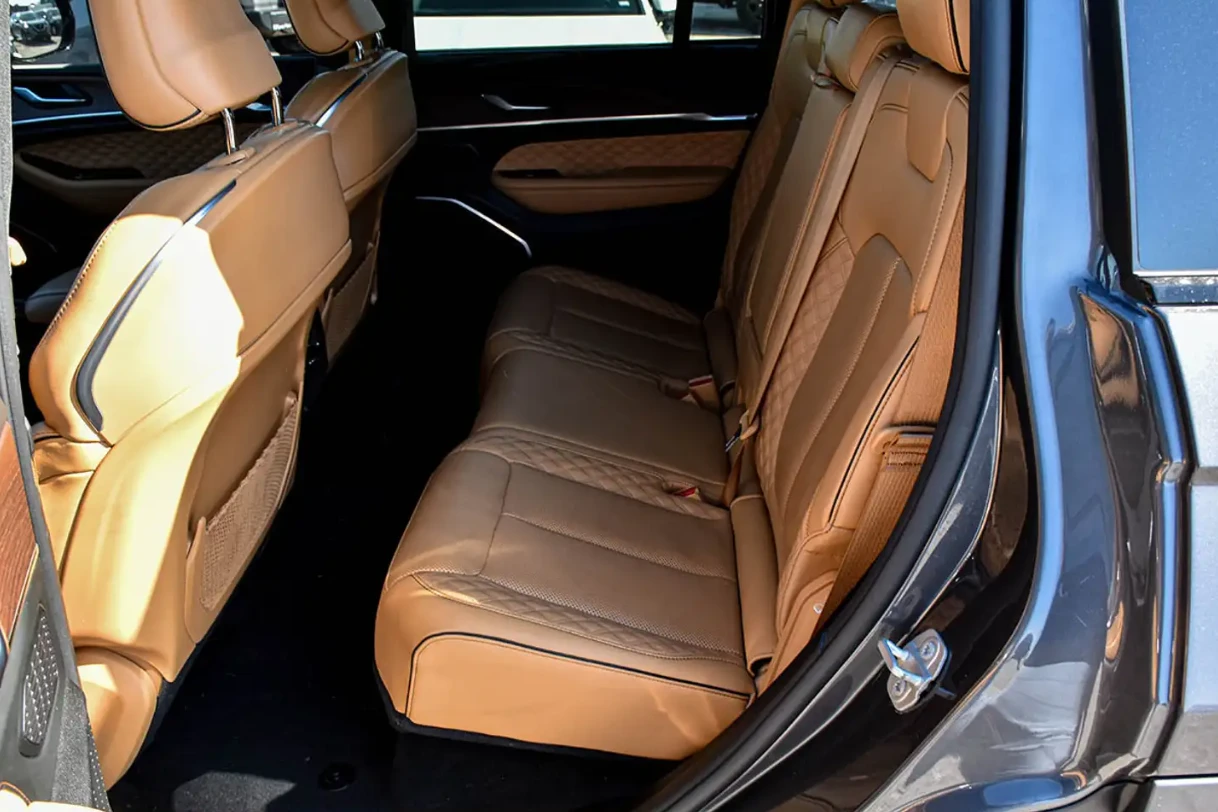 Jeep Grand cherokee 2023 Jeep Grand Cherokee Summit - изображение 10