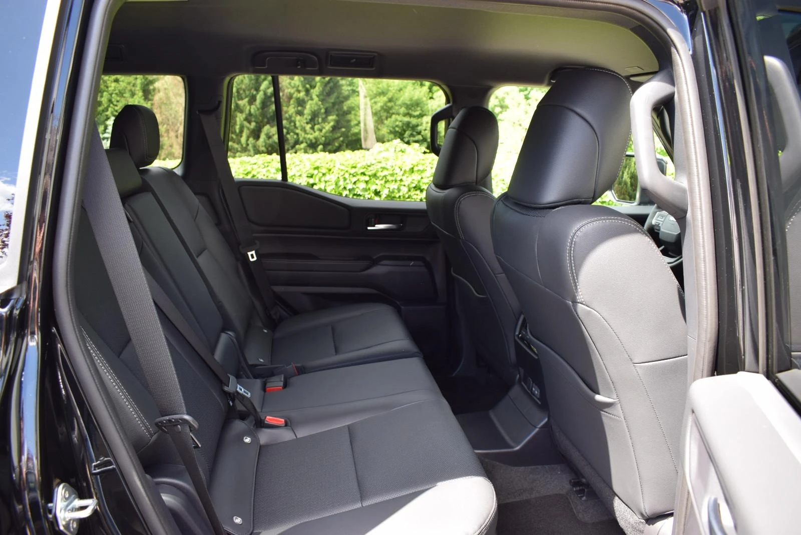 Toyota Land cruiser 250/2.8 D-4D/MILD HYBRID/EXECUTIVE/360/LED | Mobile.bg � ����������� 12