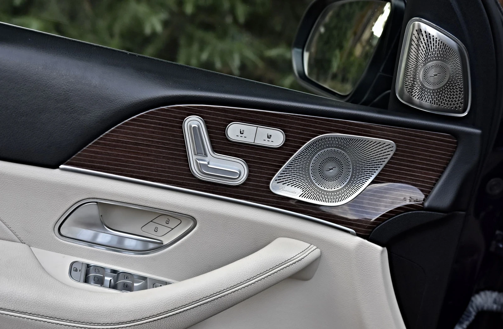 Mercedes-Benz GLE 400 Full AMG, снимка 11 - Автомобили и джипове - 54383522