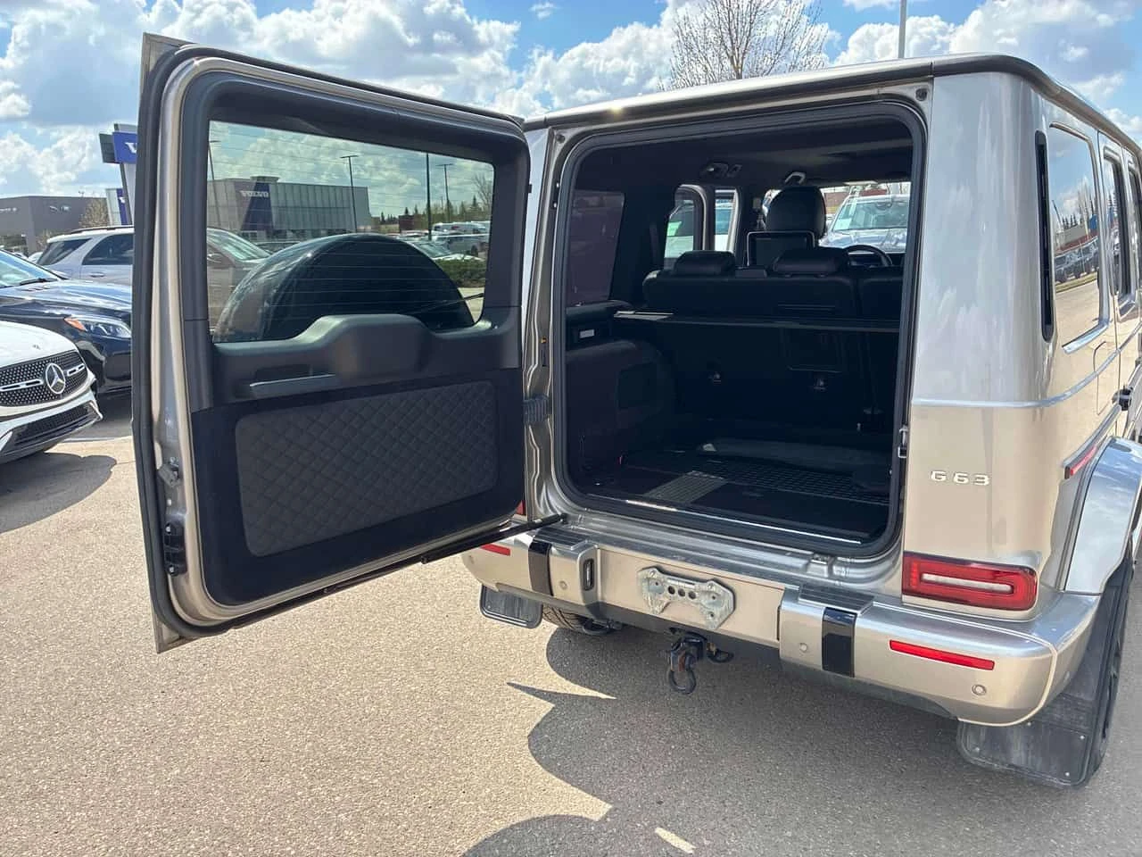 Mercedes-Benz G 63 AMG * CARFAX * АВТОКРЕДИТ БЕЗ ПЪРВОНАЧАЛНА ВНОСКА, снимка 6 - Автомобили и джипове - 54710286