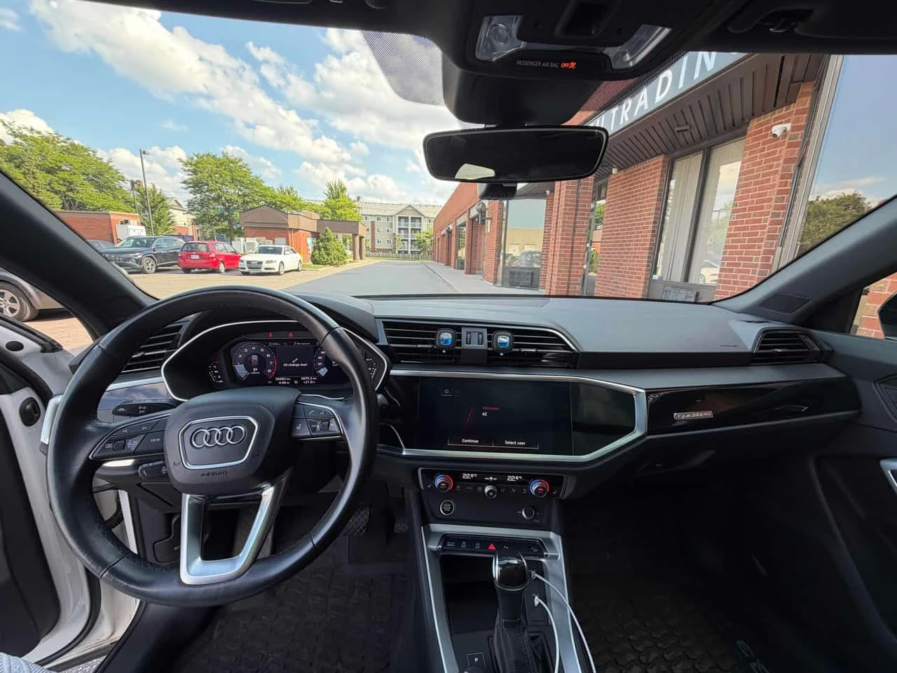 Audi Q3  Komfort / DISTRONIC / CARFAX / ���������� | Mobile.bg � ����������� 9