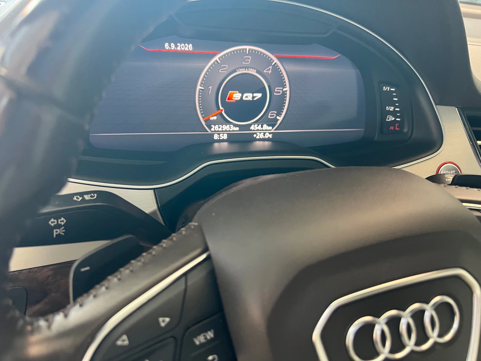 Audi SQ7 Германия перфект, снимка 11 - Автомобили и джипове - 55965890