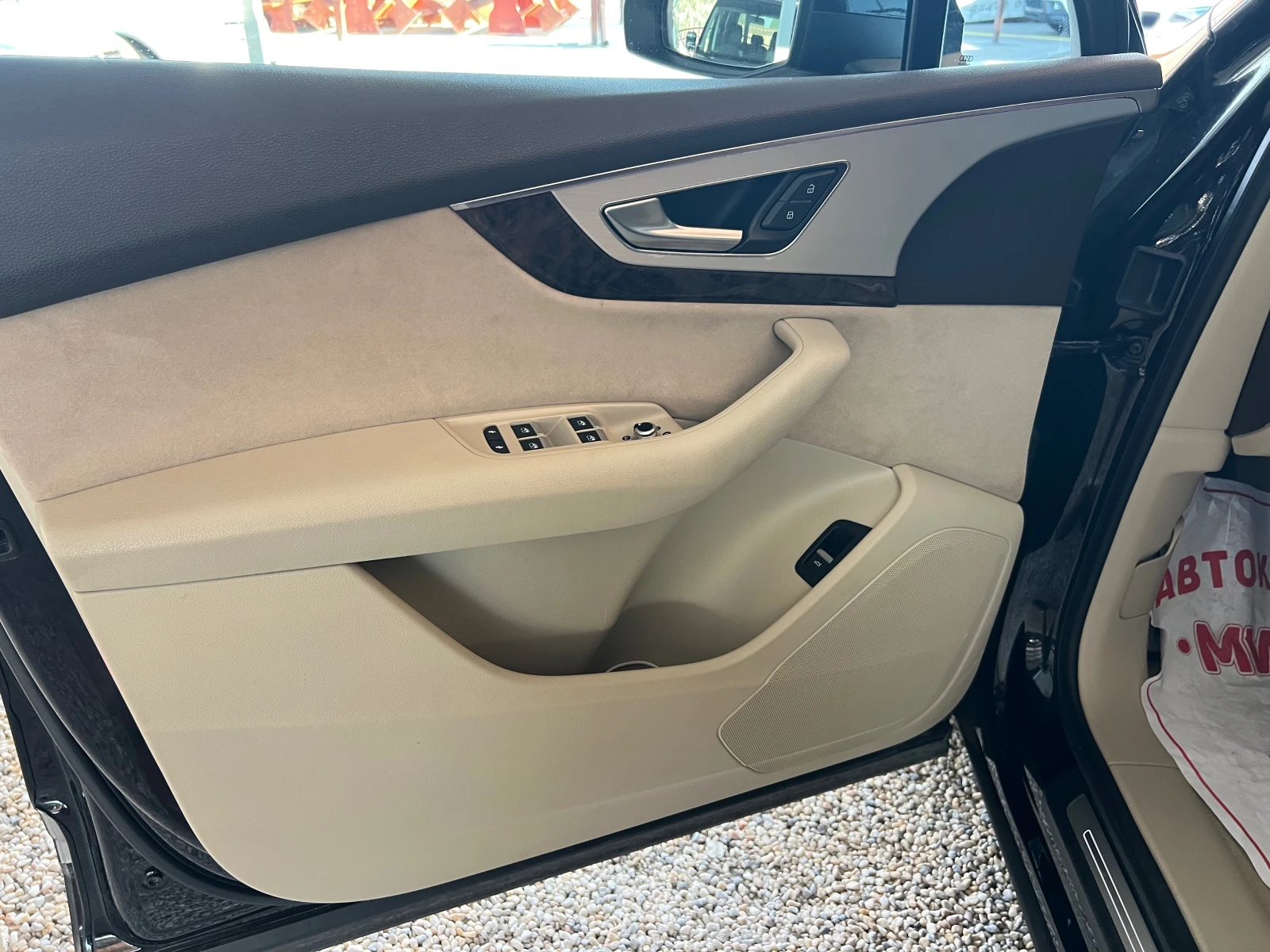 Audi SQ7 Германия перфект, снимка 10 - Автомобили и джипове - 55965890
