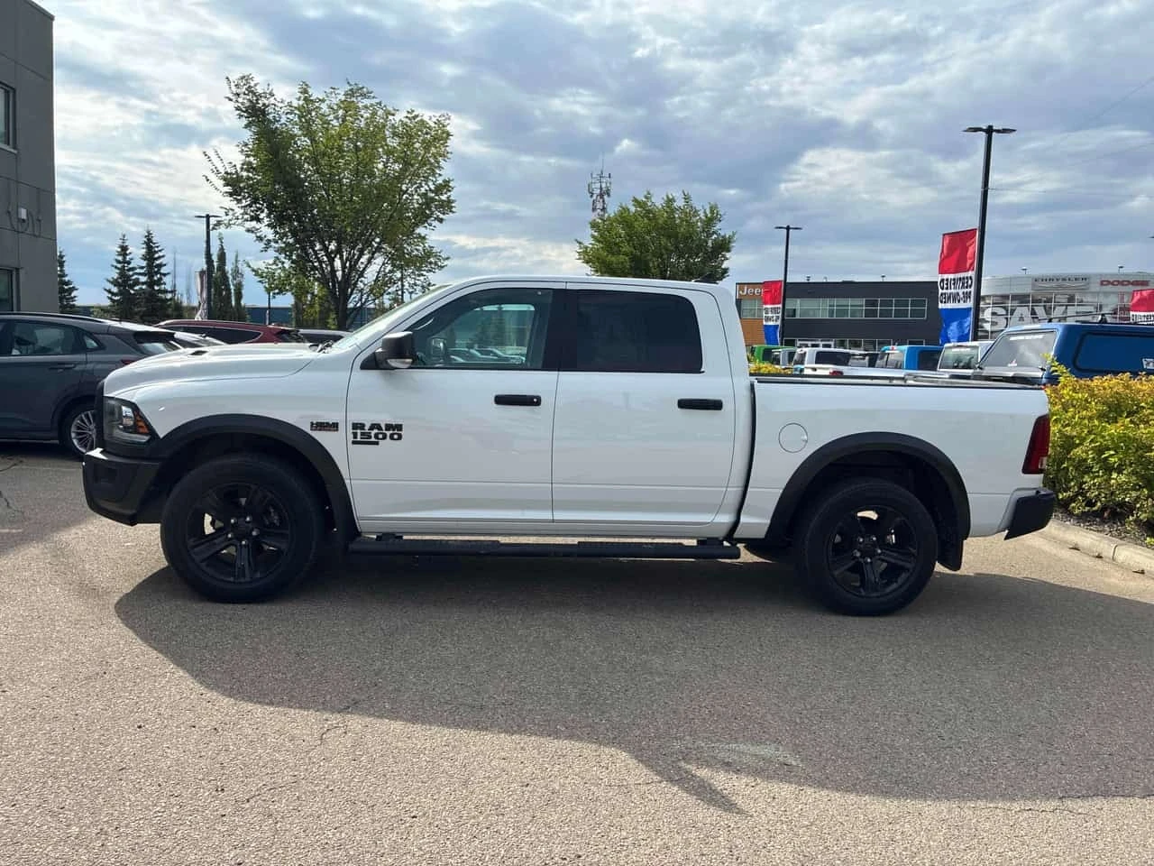 Dodge RAM 1500 * WARLOCK * 5.7 HEMI * CARFAX * , снимка 4 - Автомобили и джипове - 56365338