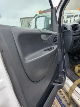 Citroen Jumpy 2.2 TDI 129кс работещ двигател, снимка 5