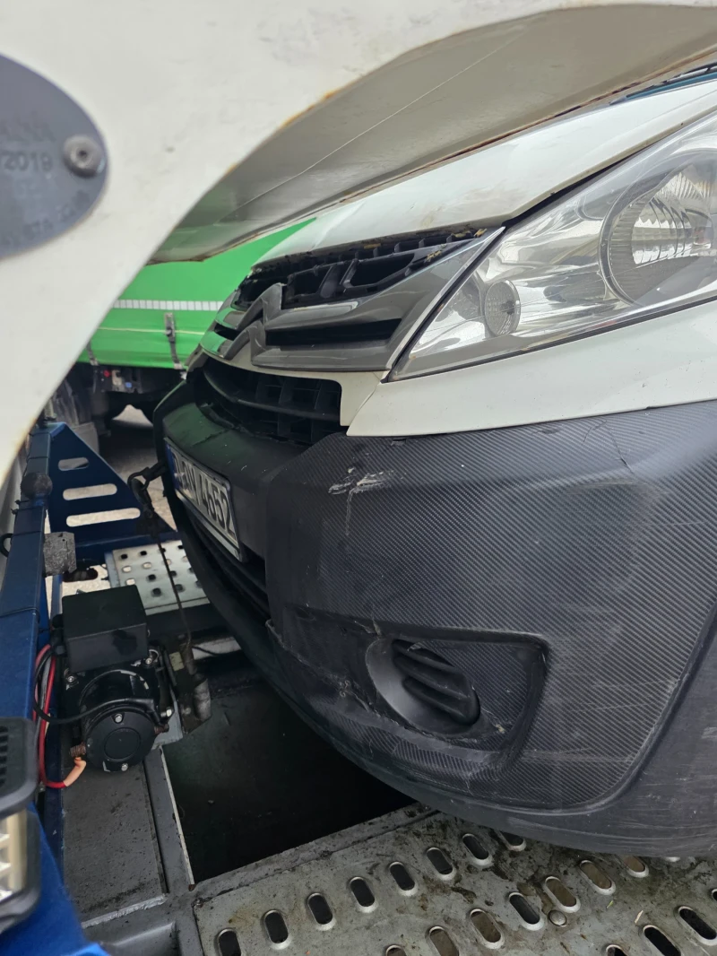 Citroen Jumpy 2.2 TDI 129кс работещ двигател, снимка 10 - Бусове и автобуси - 53416032