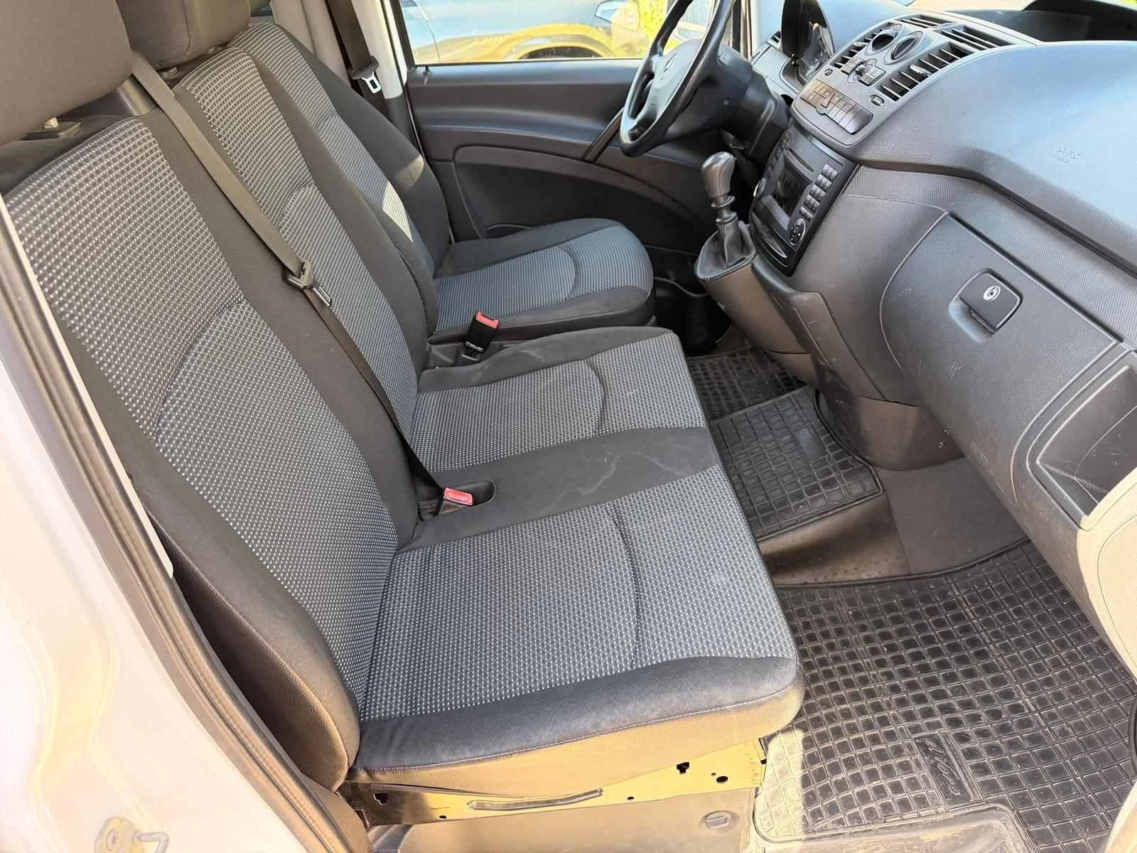 Mercedes-Benz Vito ОЧАКВАН ВНОС/2.2/166 Х.КМ./9 МЕСТЕН, снимка 10 - Бусове и автобуси - 53922230