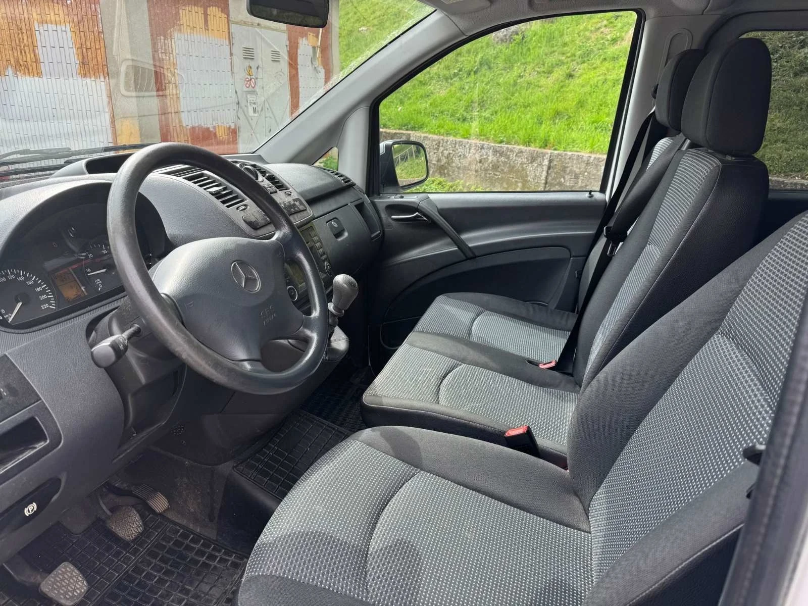 Mercedes-Benz Vito ОЧАКВАН ВНОС/2.2/166 Х.КМ./9 МЕСТЕН, снимка 5 - Бусове и автобуси - 53922230