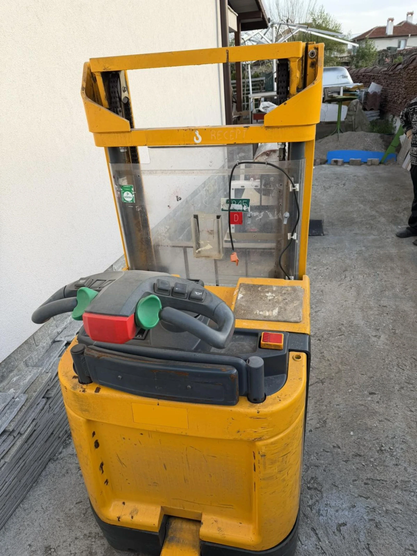 Електрокар Hyster, снимка 9 - Индустриална техника - 54268187