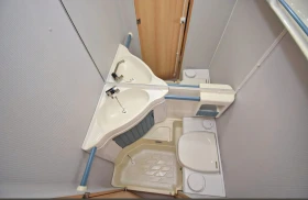 Каравана Knaus, снимка 14