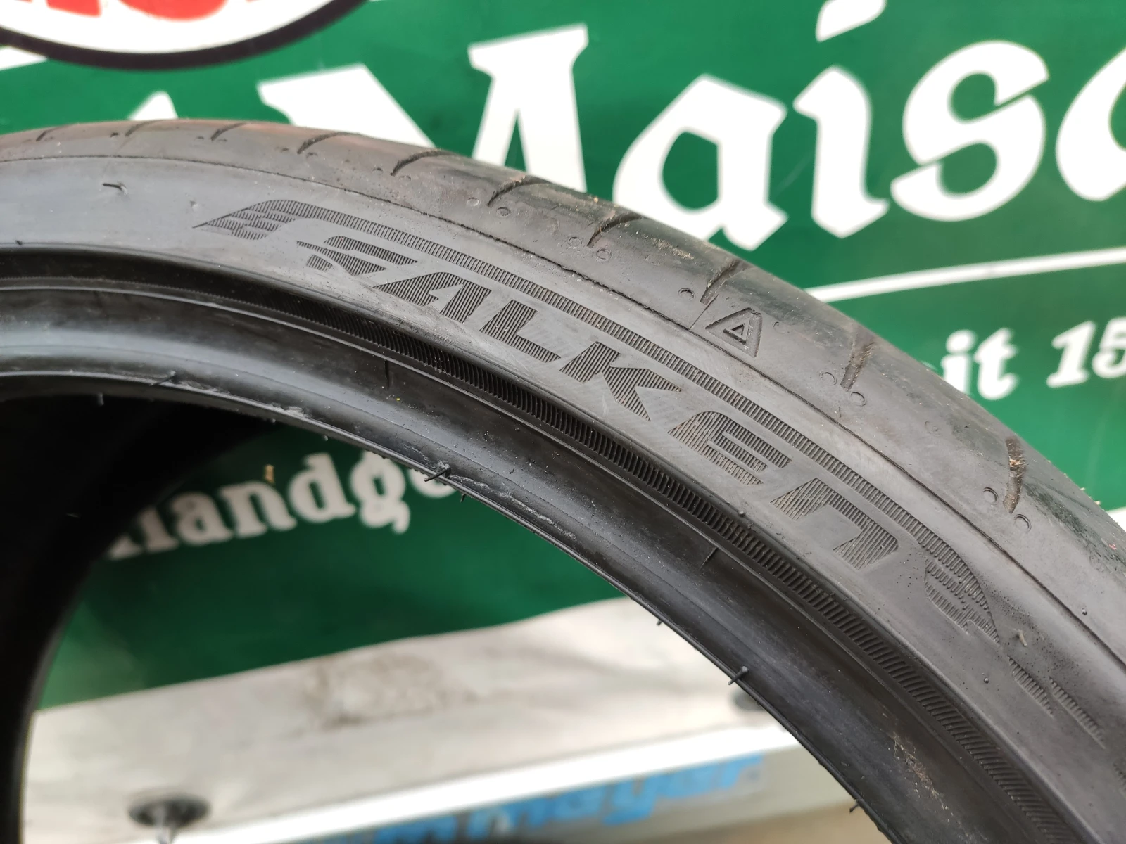 Гуми Летни 255/30R20, снимка 7 - Гуми и джанти - 55482444