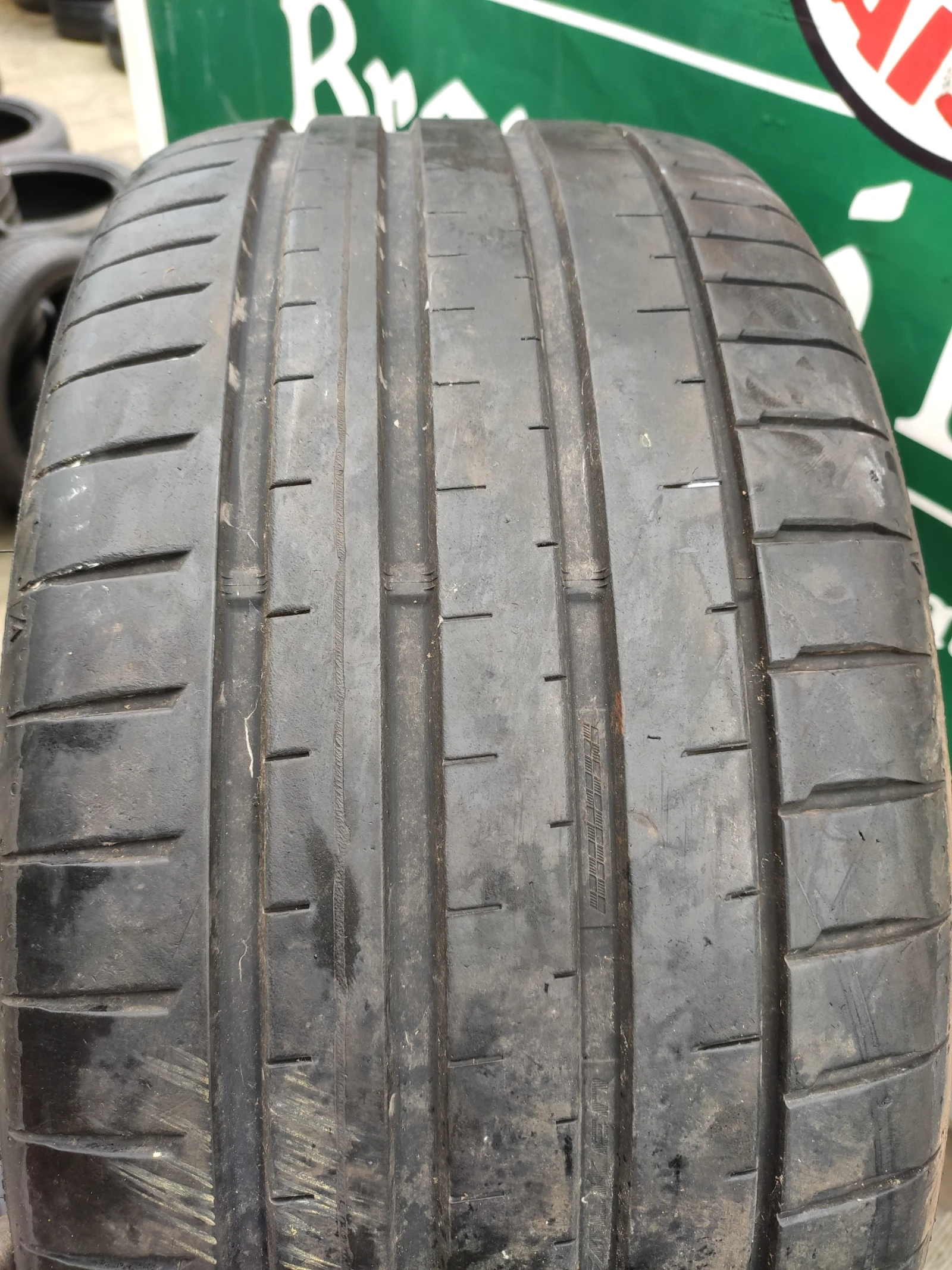 Гуми Летни 255/30R20, снимка 3 - Гуми и джанти - 55482444