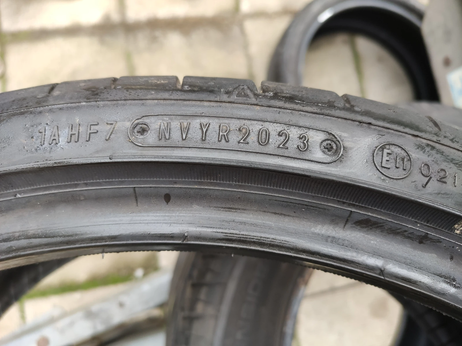 Гуми Летни 255/30R20, снимка 8 - Гуми и джанти - 55482444