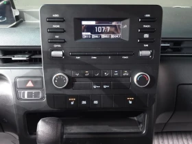 Hyundai Staria 2.2 Automatic, снимка 13