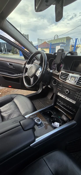 Mercedes-Benz E 220 - 12000 € / 23469.96 лв. - 52804272 2