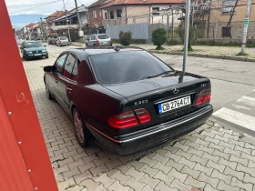 Mercedes-Benz E 220, снимка 4 - Автомобили и джипове - 53610930