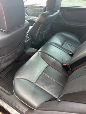 Mercedes-Benz E 220, снимка 6 - Автомобили и джипове - 53610930