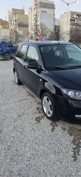 Mazda 2 1.4i Автоматик - 2000 € / 3911.66 лв. - 88942784 3