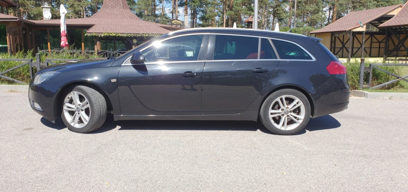 Opel Insignia Sports Tourer 2.0 CDTI euro5, снимка 6 - Автомобили и джипове - 47065316