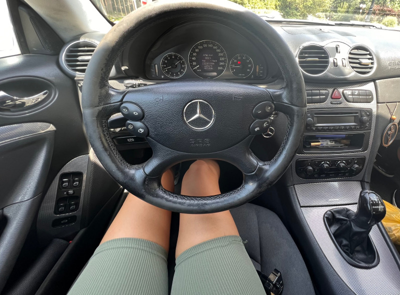 Mercedes-Benz CLK, снимка 6 - Автомобили и джипове - 46201827