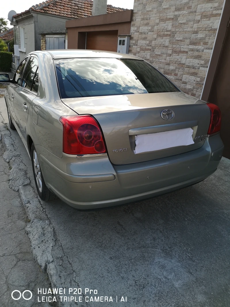 Toyota Avensis 2.0 D4D, снимка 9 - Автомобили и джипове - 46942162