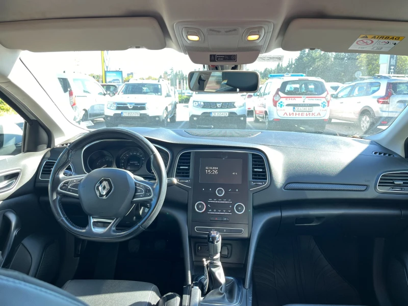 Renault Megane 1.5, снимка 4 - Автомобили и джипове - 47439008