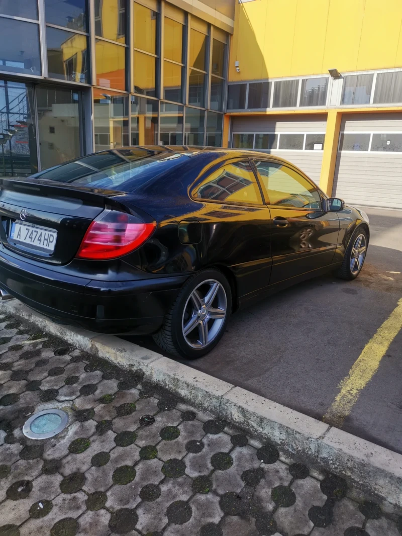 Mercedes-Benz C 180, снимка 3 - Автомобили и джипове - 48929537